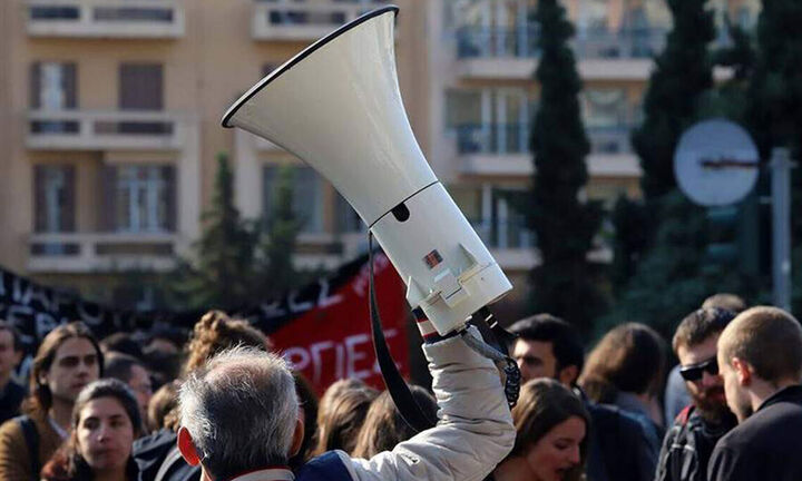 ΓΣΕΕ: 24ωρη πανελλαδική απεργία στις 28 Φεβρουαρίου για τα Τέμπη