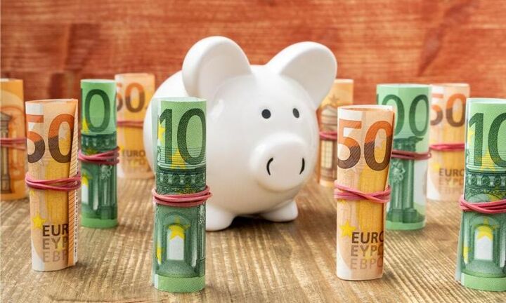 ΤτΕ: Βουτιά 4,8 δισ. ευρώ στις καταθέσεις τον Ιανουάριο - Μείωση και των δανείων