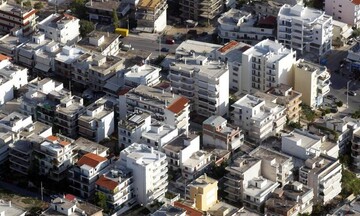 Γιατί η αγορά κατοικίας γίνεται λιγότερο προσιτή;