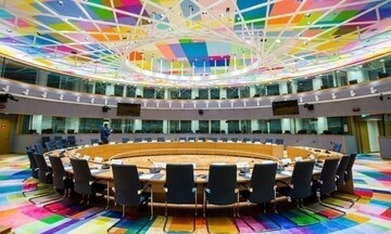 «Παράθυρο δημοσιονομικής ευελιξίας» ανοίγει για την Ελλάδα η έγκριση της ρήτρας διαφυγής
